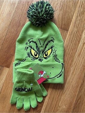 Dr. Seuss The Grinch Youth Beanie & Mittens Set Pom Pom Green Winter Hat NWT
